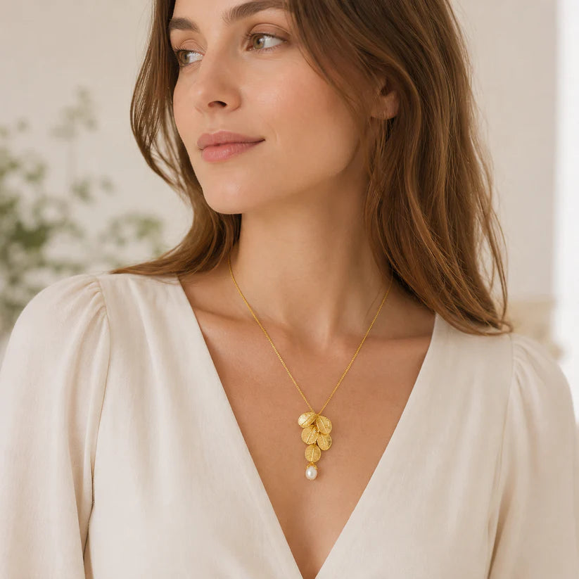 14K Gold Leaf Pearl Long Necklace
