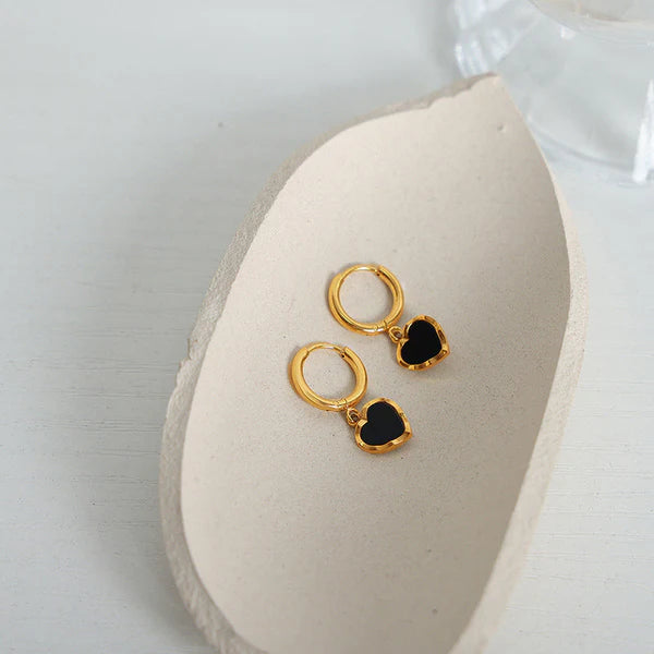 Midnight Noir 18K Gold Heart Earrings