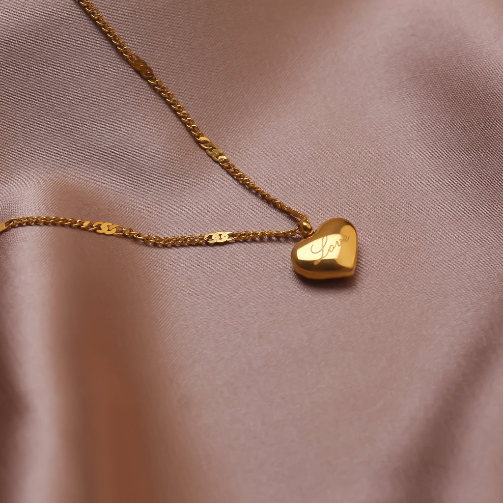 14K Delicate Textured Heart Necklace