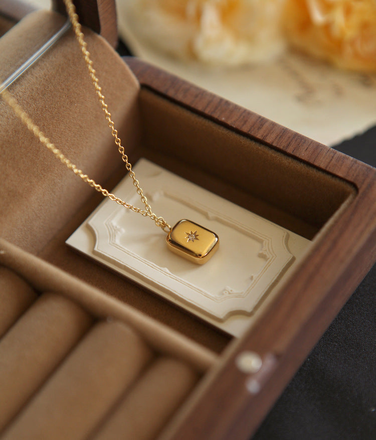 14k  three-dimensional octagonal star diamond necklace