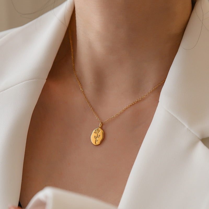 14K Oval Rose Round Card Necklace