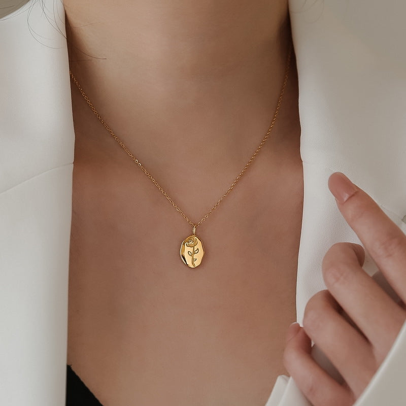 14K Oval Rose Round Card Necklace