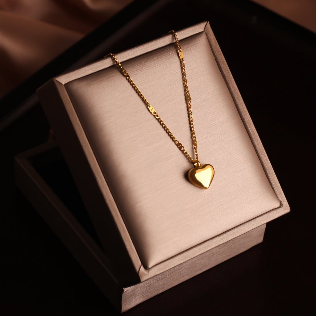14K Delicate Textured Heart Necklace
