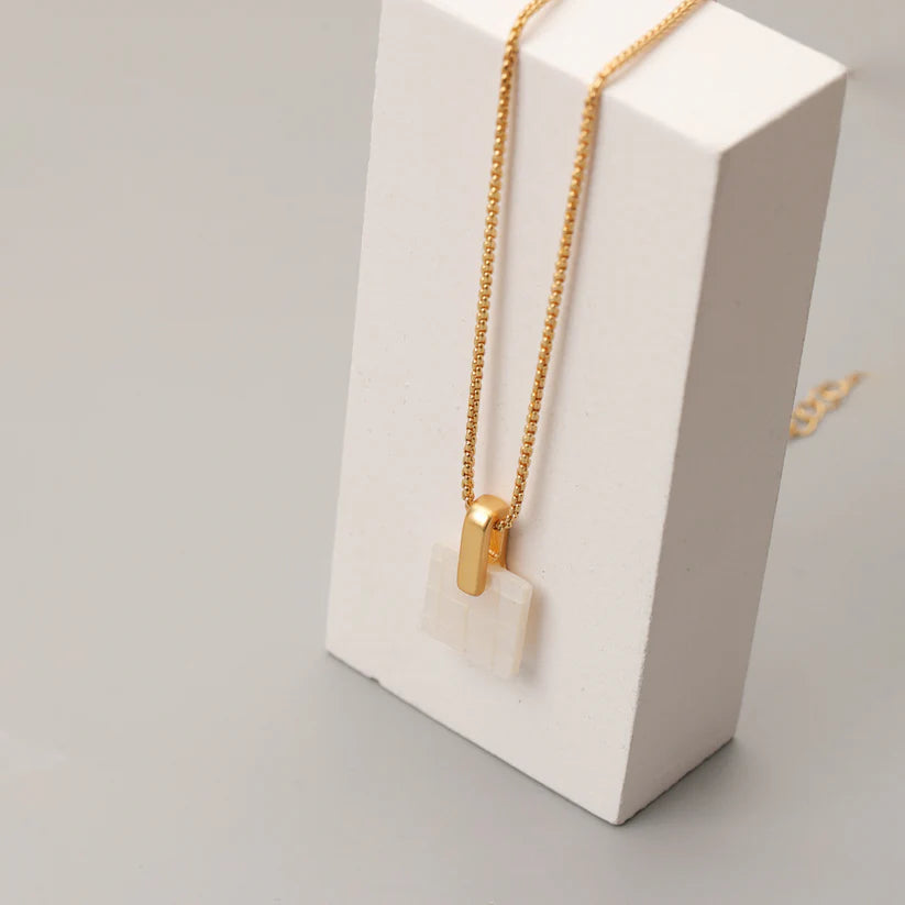 14K Gold Mother of Pearl Square Pendant Necklace